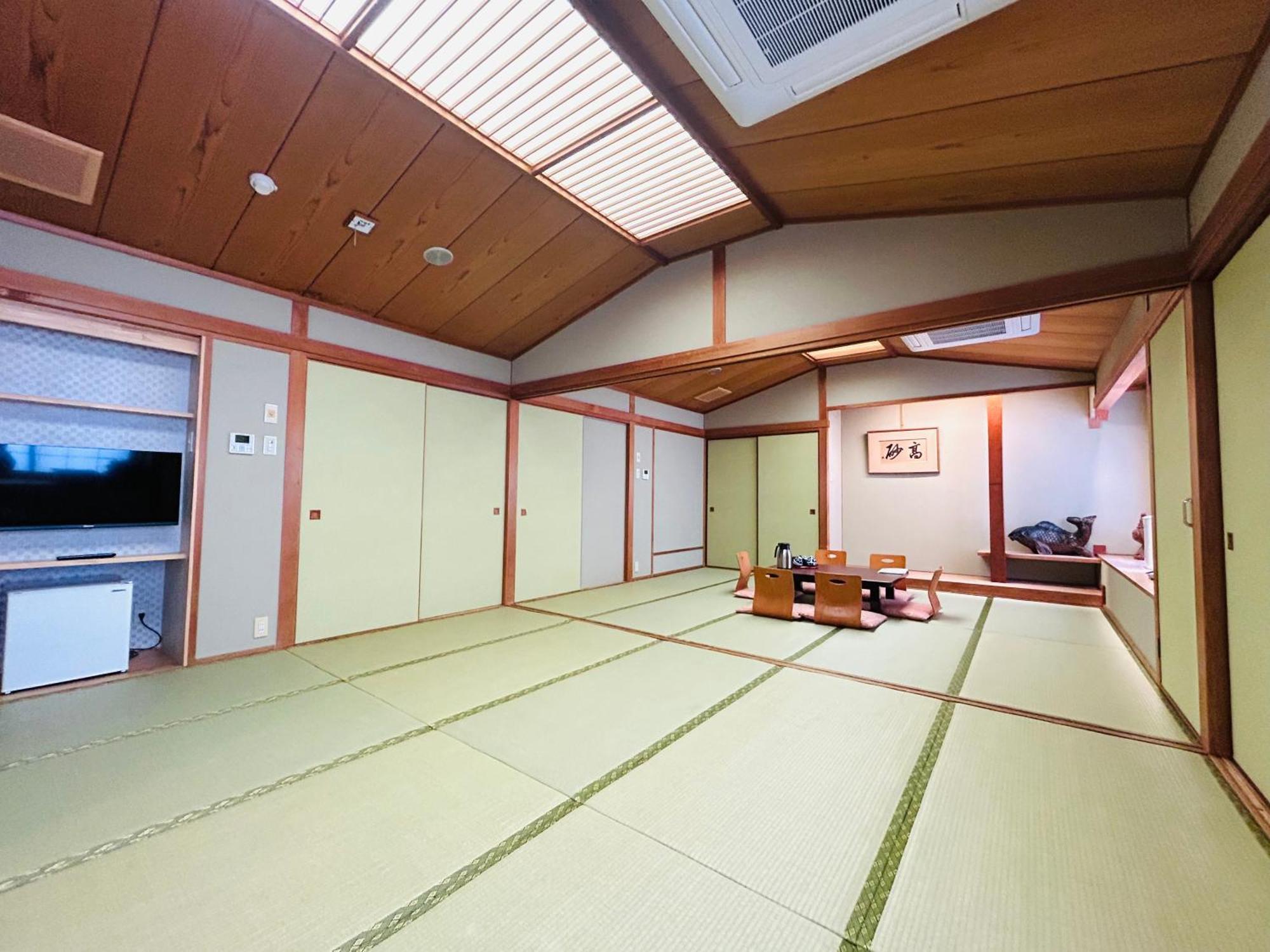 Hotel Takasago Kochi  Bagian luar foto